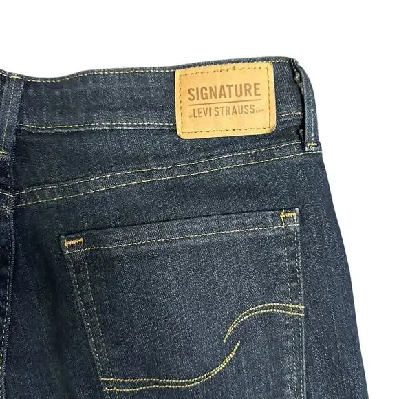 Levi Strauss Signature Womens 6M 28x32 Boot Cut Mid Rise Blue Dark Wash Denim - Picture 12 of 12